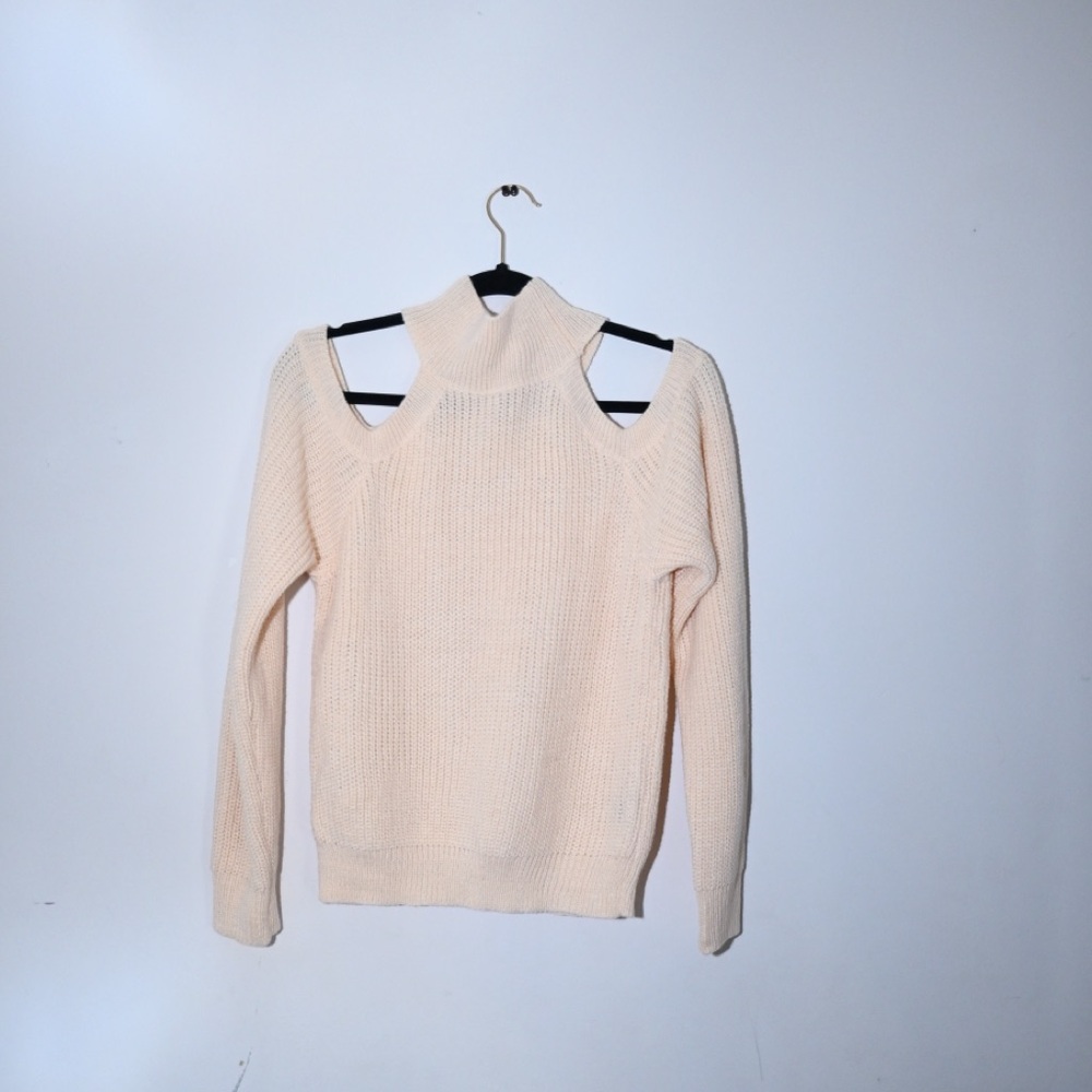 New knitted Tan sweater size L